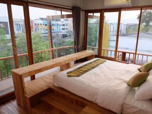 Sri Chiang Yeun House Hotel Chiang Mai Bagian luar foto
